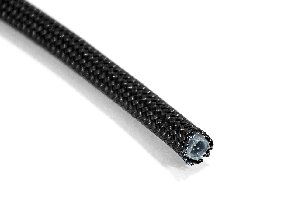 Армированный тормозной шланг BLACKROCK LAB Черный D-03 T603WBK
